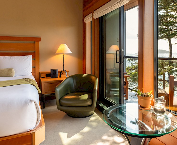 Queen Pointe West Deluxe Wickaninnish Inn
