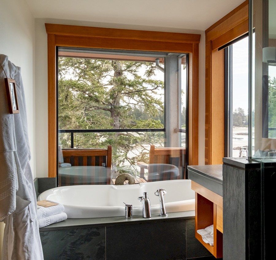 Premiere Double Soaker Bathroom