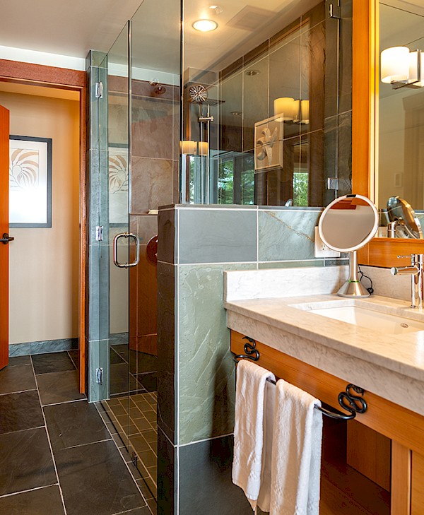 Beachcomber Suite bathroom by Caitlin Ronda